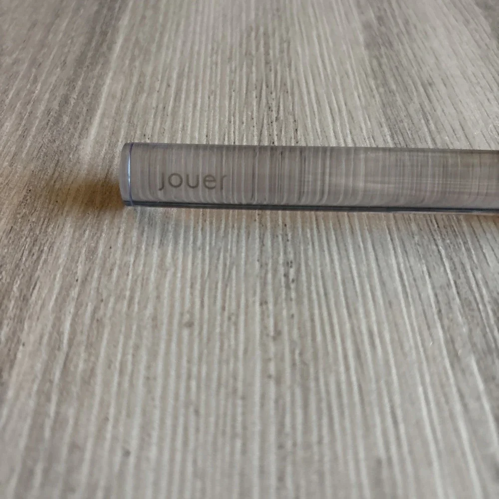 jouer cosmetics essential